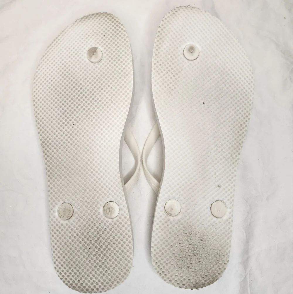 2 Pairs Flip Flop Sandals - Picture 6 of 13